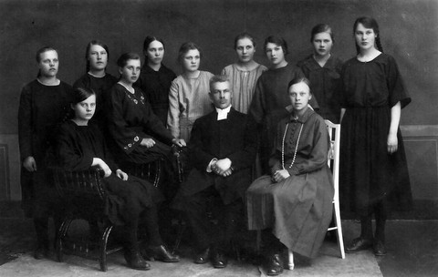 Rippikoululaisia 1922